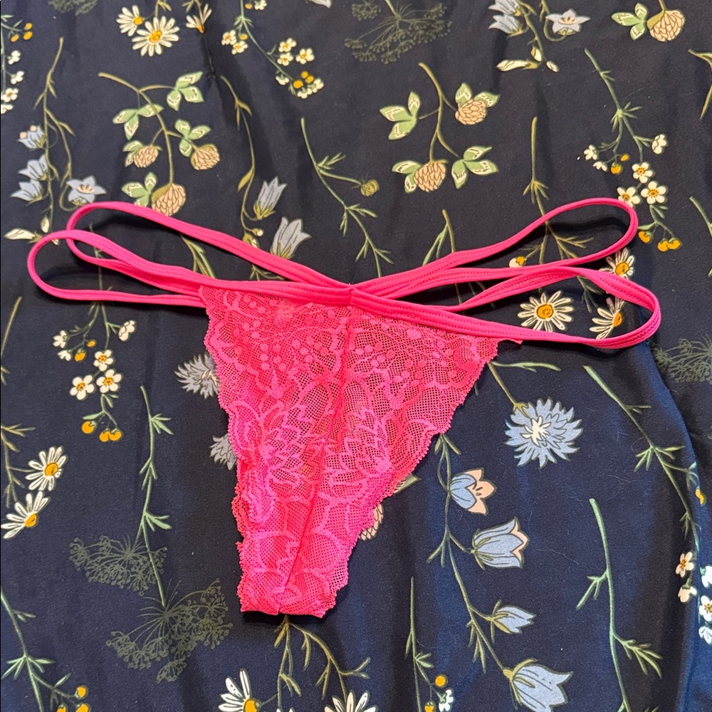 PINK THONG